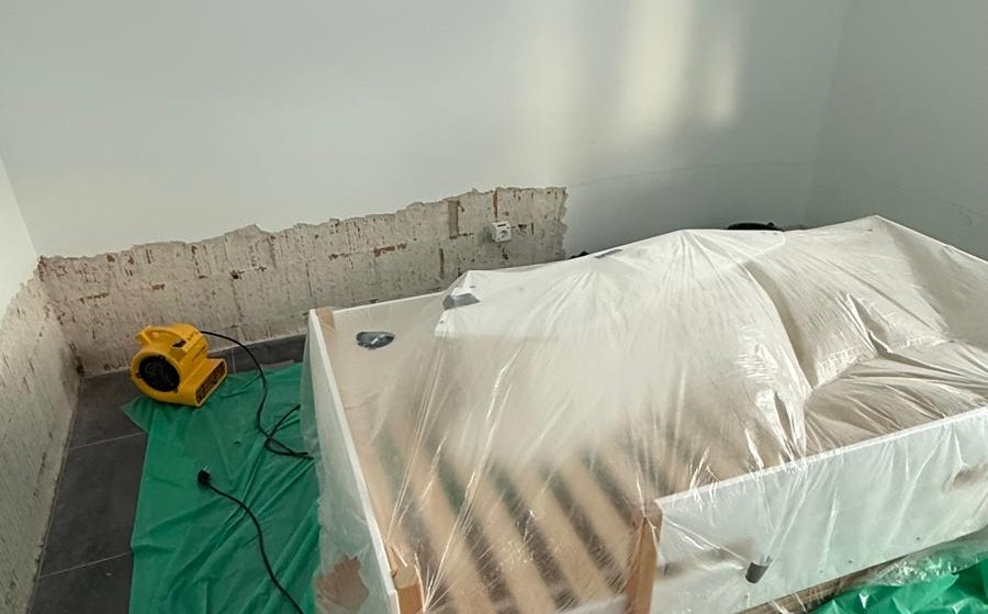 Bautrockner im Einsatz nach einem Wasserschaden in Lahr